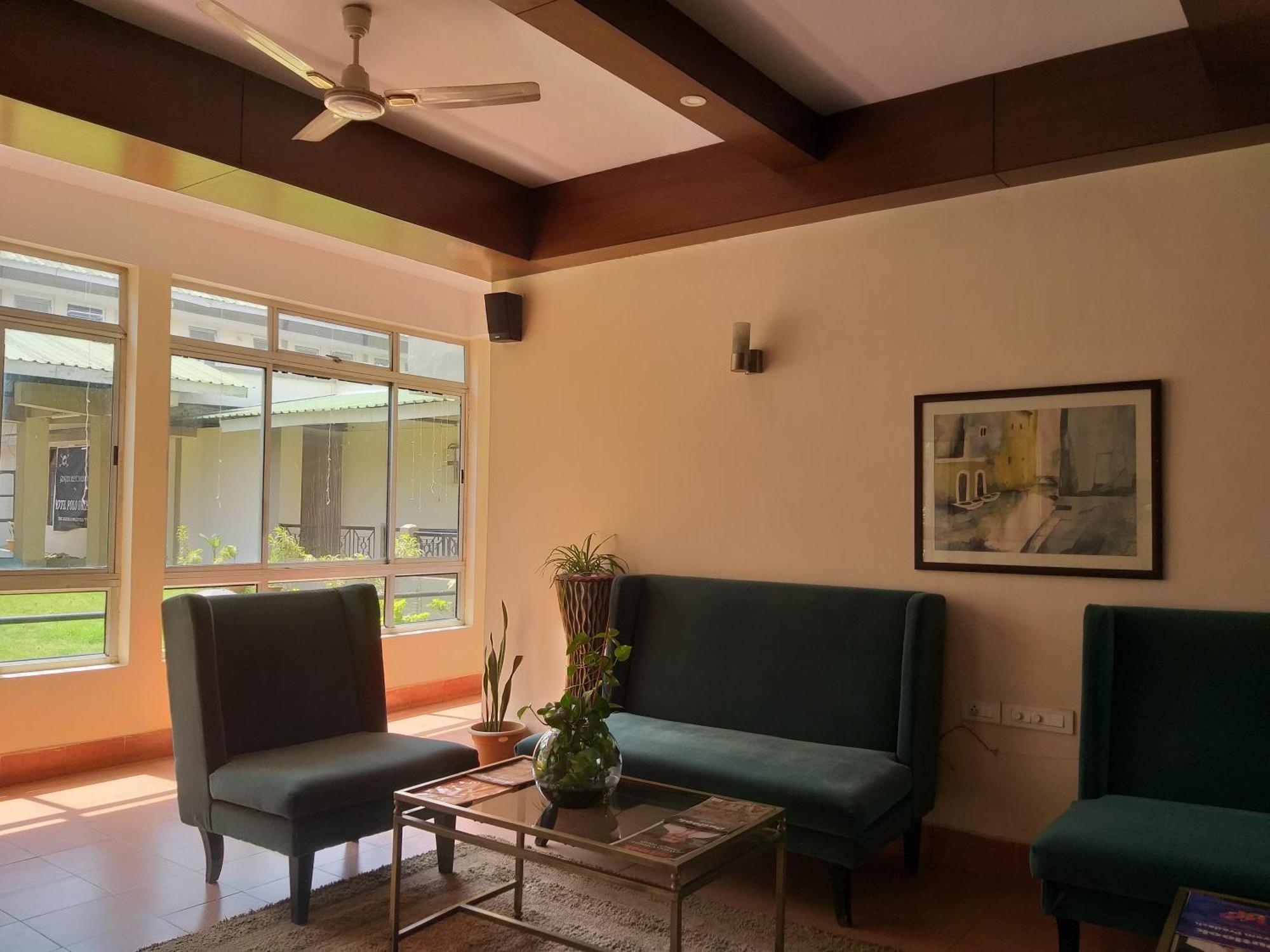 Polo Tura Hotel מראה חיצוני תמונה