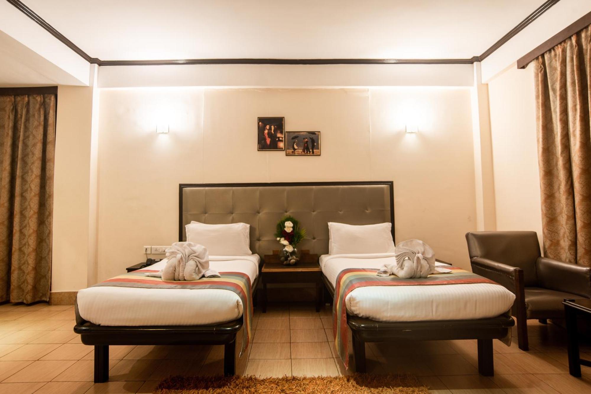 Polo Tura Hotel מראה חיצוני תמונה