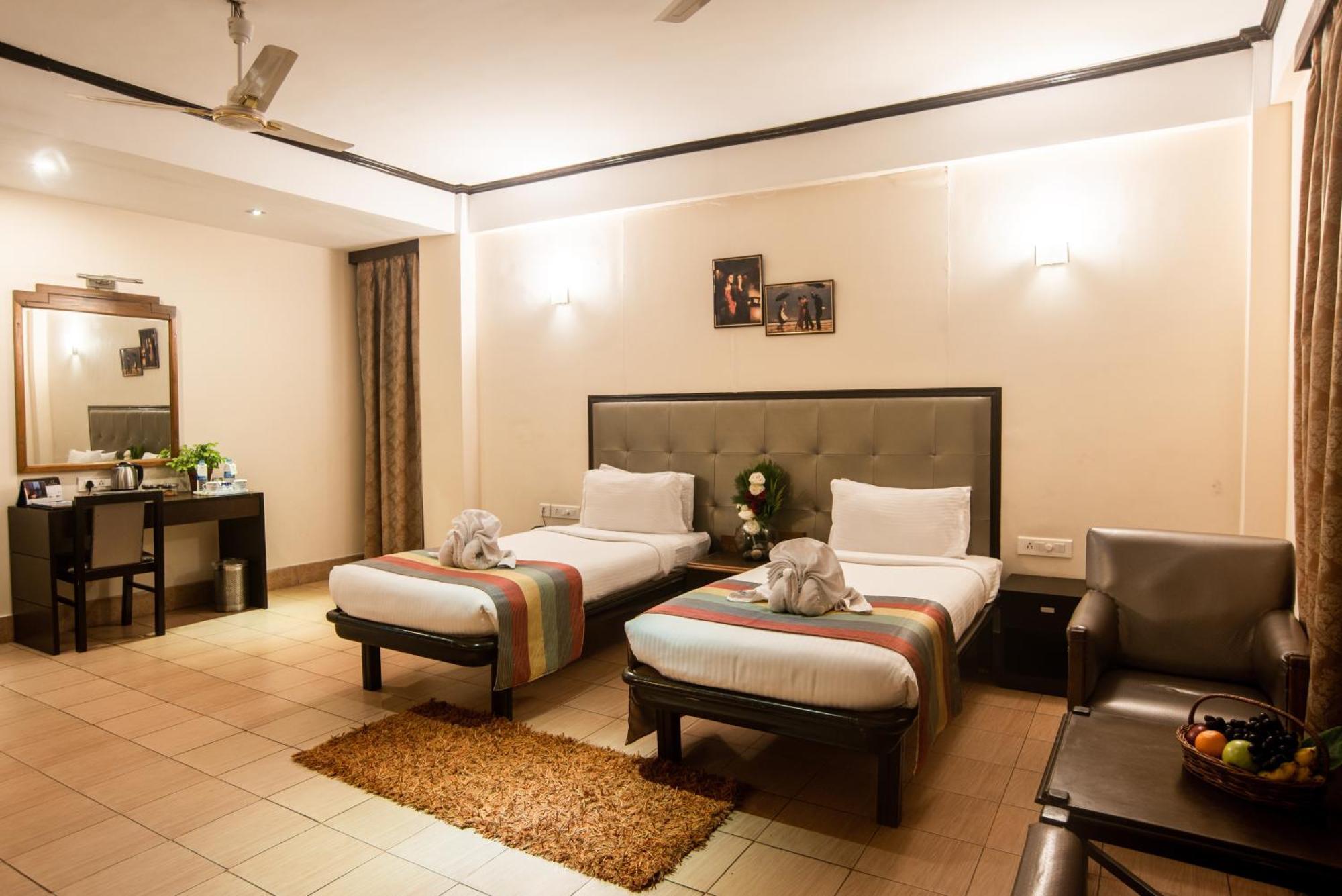 Polo Tura Hotel מראה חיצוני תמונה