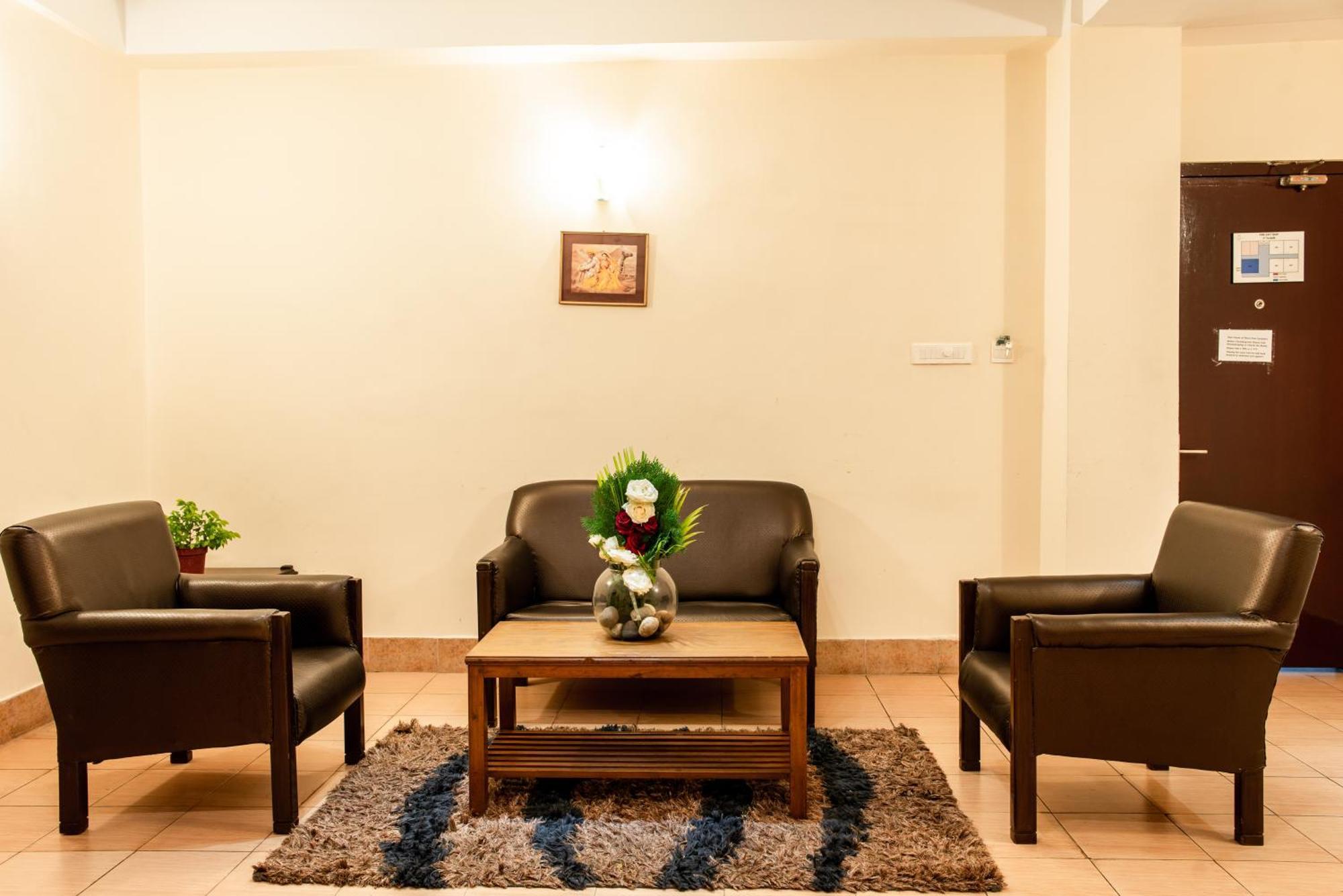 Polo Tura Hotel מראה חיצוני תמונה