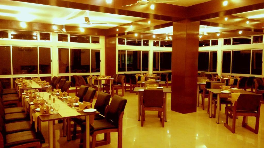 Polo Tura Hotel מראה חיצוני תמונה