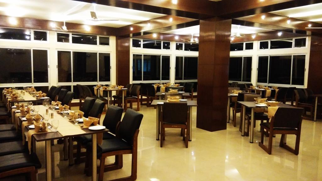 Polo Tura Hotel מראה חיצוני תמונה