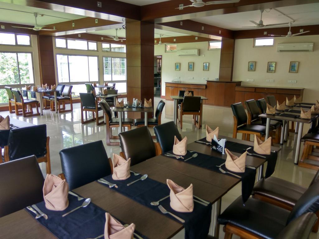Polo Tura Hotel מראה חיצוני תמונה